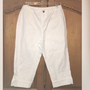 Liz Claiborne Capris Pants